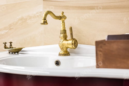Preview: Water tap sink with faucet in vintage chinese style in expensive loft bathroom