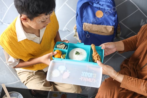 Preview: Tasty lunch in box