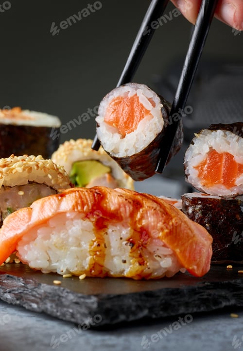 Preview: plate of sushi