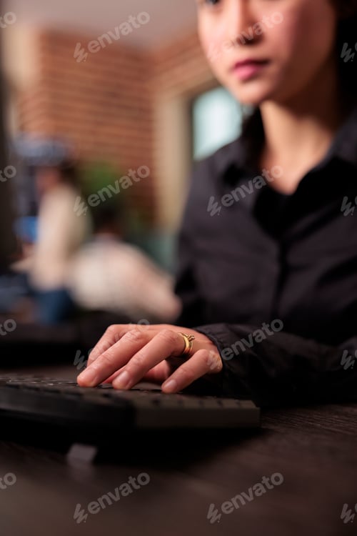 Preview: Freelance coder programming html server code algorithm