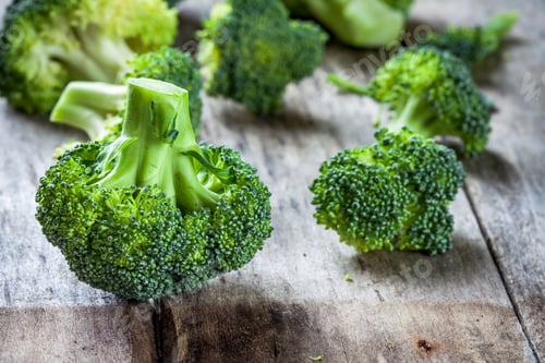 Preview: Fresh raw organic broccoli