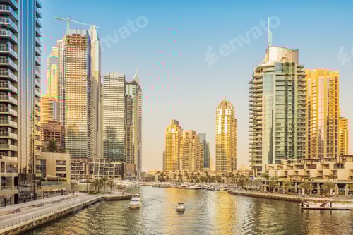 Preview: Dubai Marina at sunset.