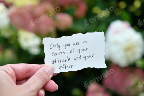 Preview: Only you are in control of your attitude and effort - written on piece of paper, handwritten note