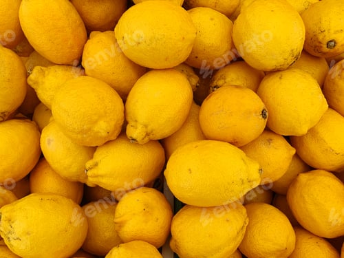 Preview: Full frame shot of yellow lemons