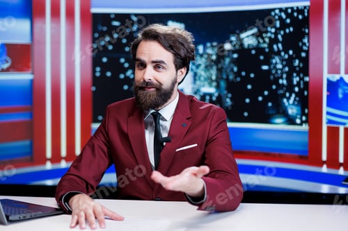 Preview: TV journalist addressing daily events