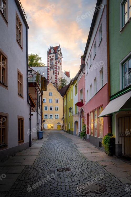 Preview: Colorful houses at Fussen Old Town with High Castle - Fussen, Bavaria, Germany