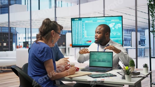 Preview: Mature couple discussing retirement strategy with a financial planner