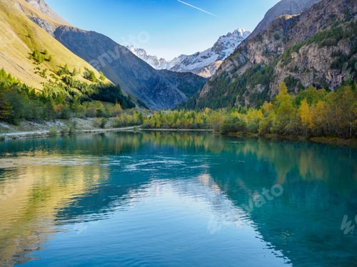 Preview: Mountain views on the way to Arsine lakes and glacier, Ecrins national park, France