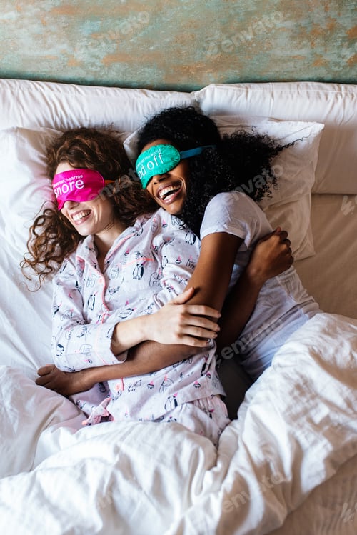 Preview: Girls relaxed sleeping in bed with blindfold at home