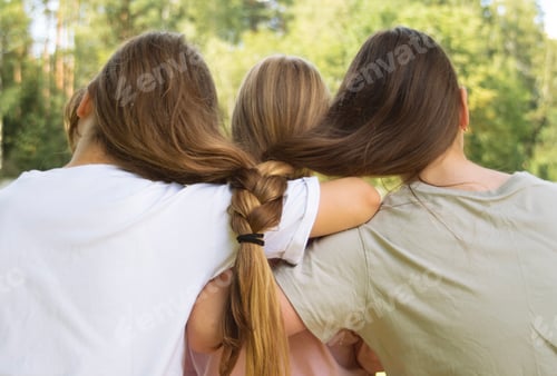 Preview: three friends with braided hair, three girls with braided hair