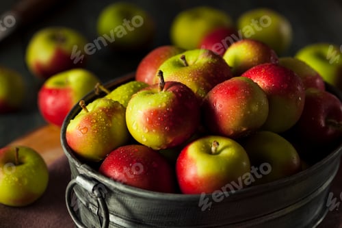 Preview: Raw Organic Lady Apples