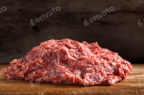 Preview: Raw traditional Romanian minced meat