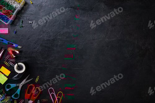 Preview: Mix of office supplies