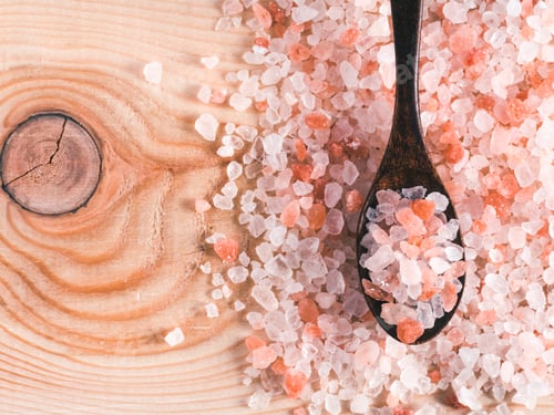Preview: Pink Himalayan Salt Crystals on Wooden Surface