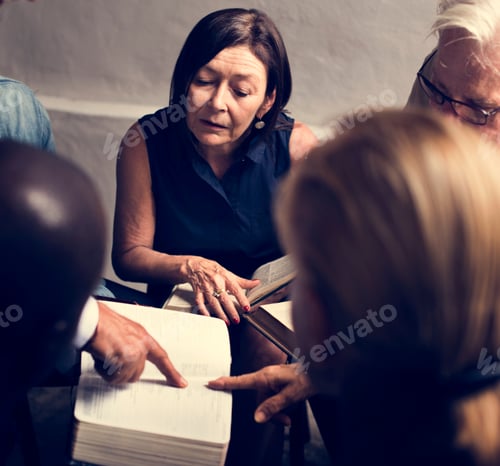 Preview: Diverse religious shoot