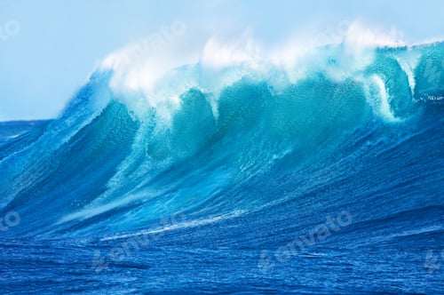 Preview: Beautiful Blue Ocean Wave