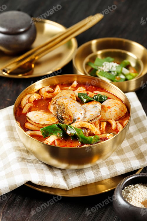 Preview: Spicy Korean Noodle Seafood or Jjampong