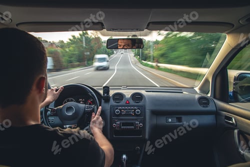 Preview: Hands on the wheel when driving at high speed from inside the car.