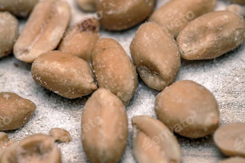 Preview: Salted peanuts