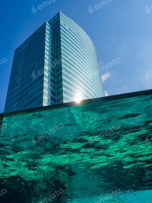 Preview: Swimming pool in Singapore