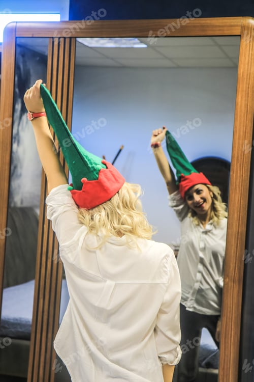 Preview: Happy woman at Christmas