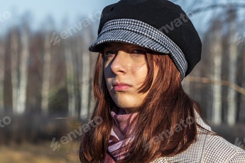 Preview: Portrait in the autumn forest