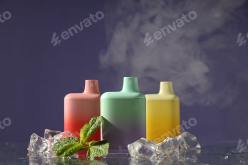 Preview: Electronic cigarettes with steam ice and mint