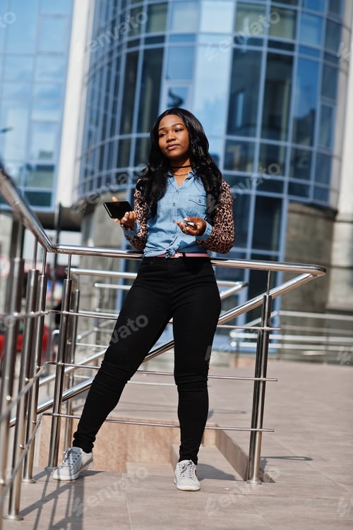 Preview: Hipster african american girl