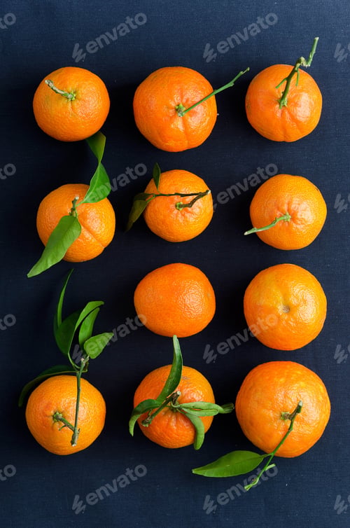 Preview: Multiple ripe tangerines