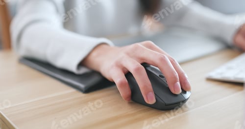 Preview: Woman working on laptop computer