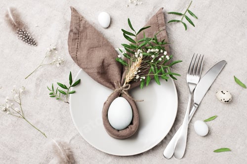 Preview: Festive Easter Table Setting with Bunny Ears