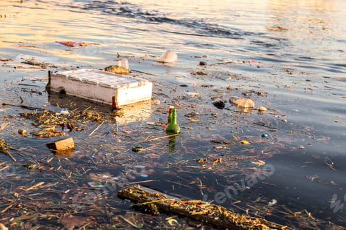 Preview: Sea pollution