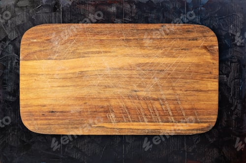 Preview: cutting board on a wooden table