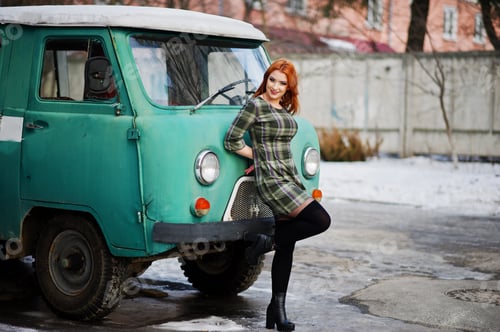 Preview: Young red haired girl lady