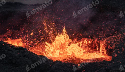 Preview: volcano eruption lava flow Iceland