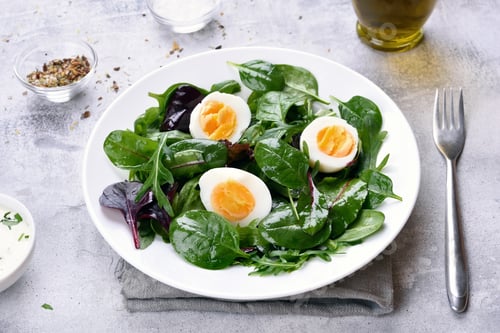 Preview: Green mix salad with eggs