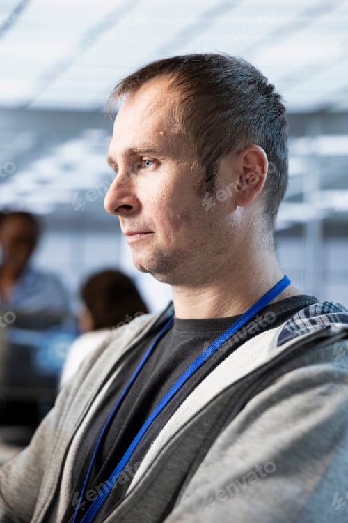Preview: Software developer in server hub implementing power management solutions
