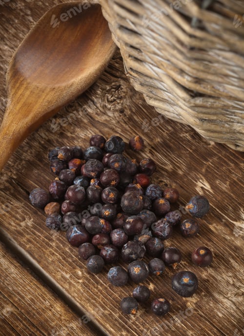 Preview: Juniper berries