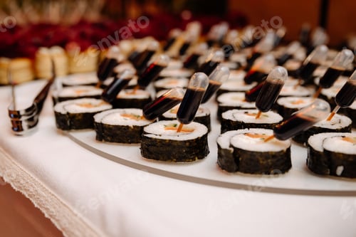 Preview: Closeup shot of the party furshet table