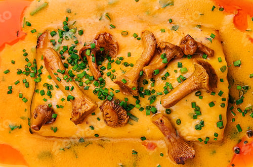 Preview: lasagna with chanterelle mushrooms in yellow sauce