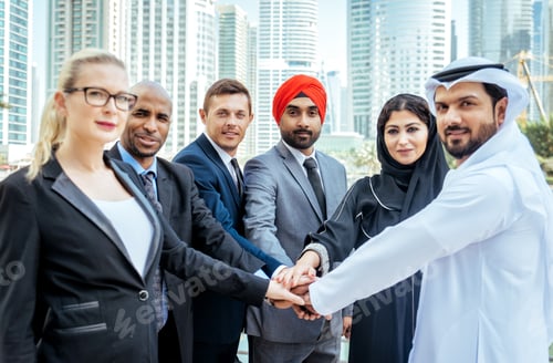 Preview: Business team in Dubai