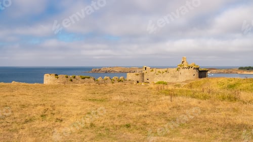 Preview: Yeu island in France, the ruins of the castle