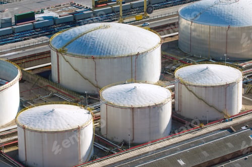 Preview: White gas storage tanks