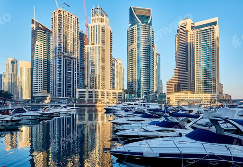 Preview: Dubai marina skyline in United Arab Emirates