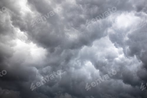 Preview: Low angle shot of the sky with fluffy and dark clouds