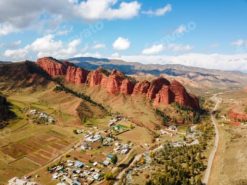 Preview: Aerial view of Jeti-Oguz gorge