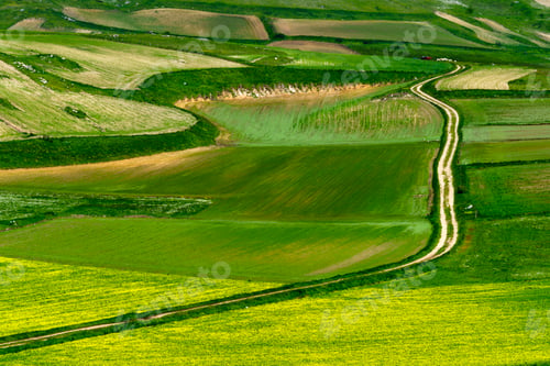 Preview: Piano Grande di Castelluccio, mountain and rural landscape