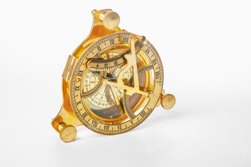 Preview: Metal compass isolated on white background close up