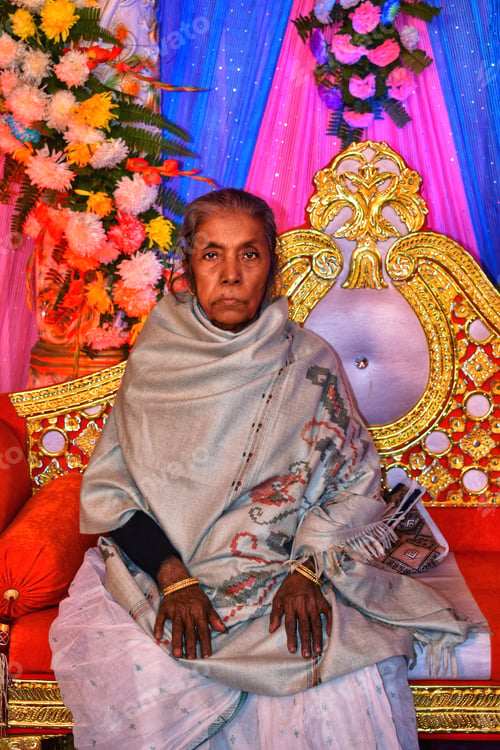 Preview: Elderly Indian woman
