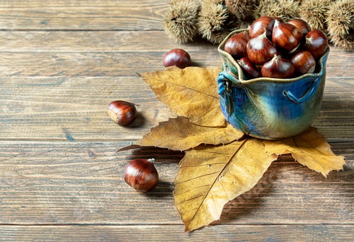 Preview: Chestnuts on an old wooden table